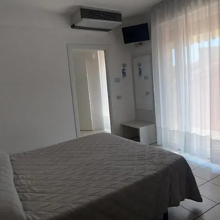 Mara Hotel 3*